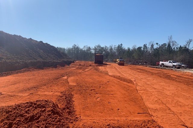 El terreno nivelado de la planta en McIntosh, Alabama, 2020